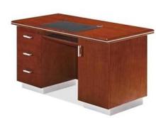 选择合适的实木办公桌所要考虑的因素