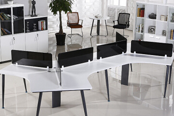 摆放电脑办公桌理想以及不理想的方位